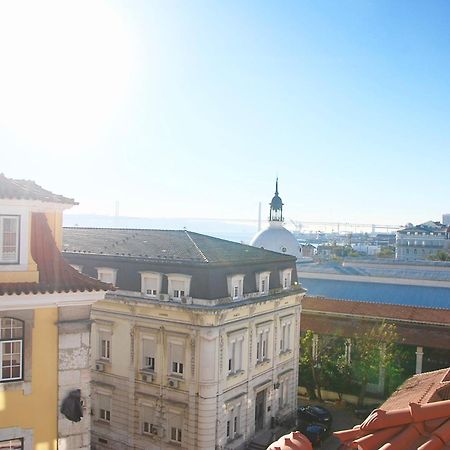 Cais Sodre Aptm With Amazing View Lisbon Bagian luar foto